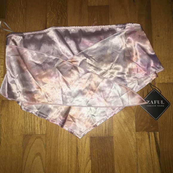 Satin Knotted Bandeau Bandana Top - Picture 4 of 4